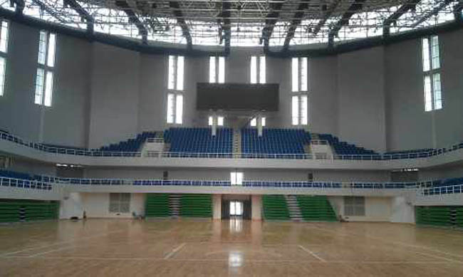 公主岭体育场看台网架工程